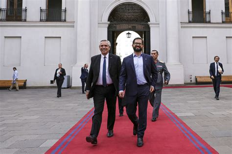 Alberto Fernández se reunió con Gabriel Boric y negó tener un malestar