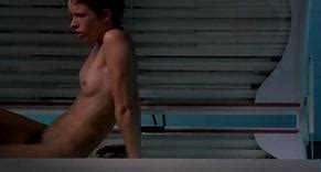 ILES FLOTTANTES NUDE SCENES AZNude