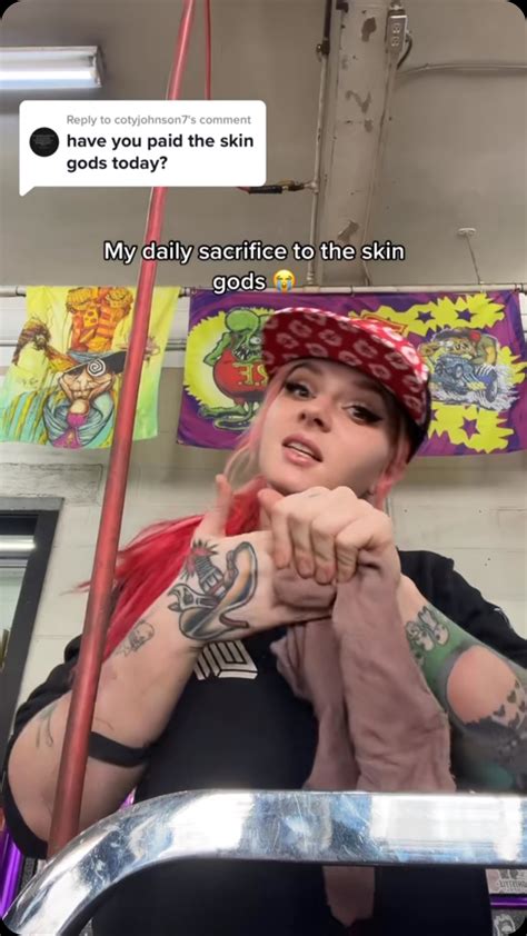 Kirsten Vaughn (@msredswrenching) • Instagram photos and videos