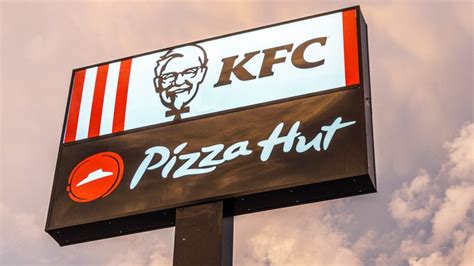 Pizza Hut and KFC team up to re-launch popcorn chicken pizza again