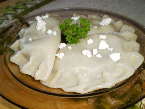 Pierogi Ze Szpinakiem Serem Feta I Ziemniakami Przepis