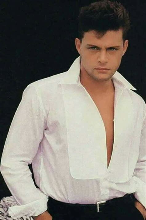 Arriba 77 Imagen Luis Miguel Joven Outfit Abzlocal Mx