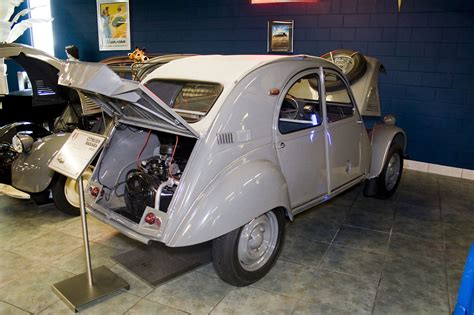 Citroën 2cv Sahara Revivaler