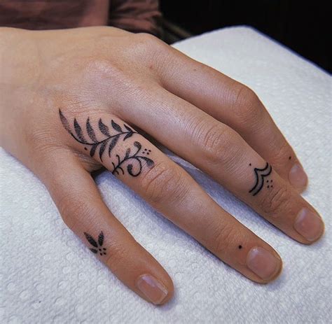 60 Small Hand Tattoos For Women Hand And Finger Tattoos Hand