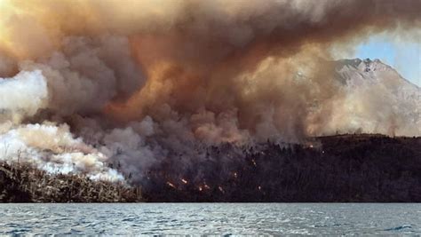 Los Incendios Forestales Afectan A Cinco Provincias Y A Los Parques