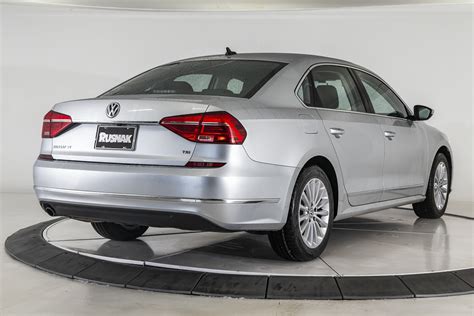 Pre Owned Volkswagen Passat T Se D Sedan In Pasadena B