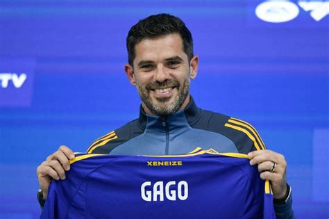 Fernando Gago makes Boca return