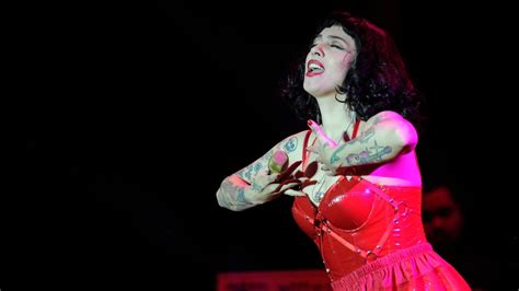 Mon Laferte Confirma Su Embarazo «tengo Apenas 10 Semanas Y Miedo A