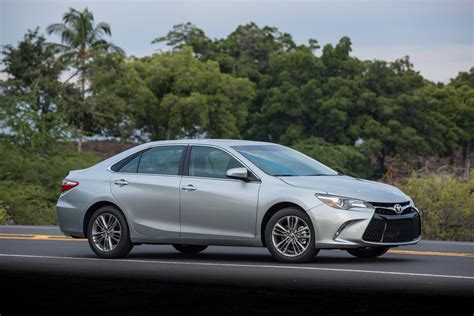 2015 Toyota Camry I 4 First Drive Motor Trend