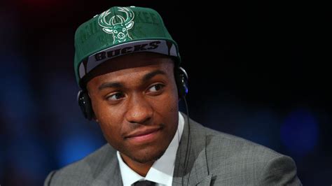 Jabari Parker Signs Rookie Contract With Milwaukee Bucks Brew Hoop