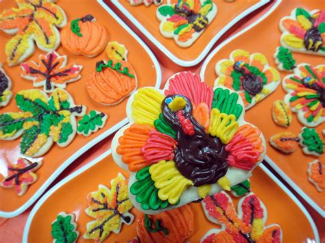 Worth Pinning: Thanksgiving Turkey Cookies