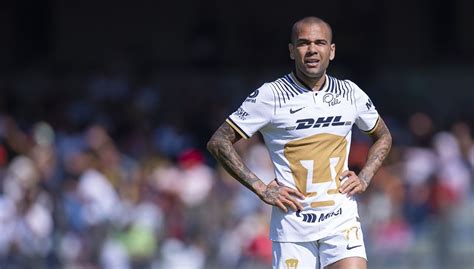 Dani Alves Fue Condenado A Prisión Por El Delito De Violación Y Quedó