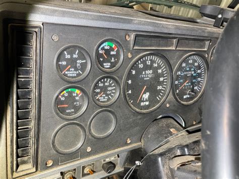 Y Mack Ch Speedometer Instrument Cluster For Sale