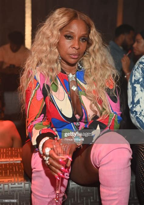 Mary J Blige Attends 2023 Strength Of A Women Festival And Summit News Photo Getty Images