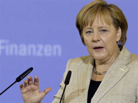 La canciller alemana Angela Merkel habla sobre la crisis como la más