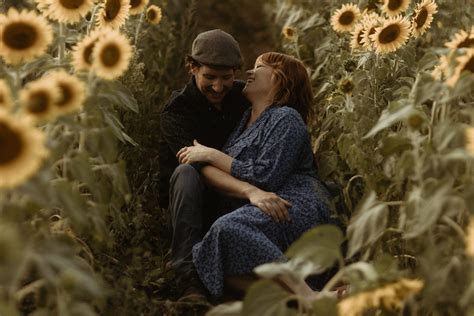 Sunflower Couples Session Near Toronto M S Brianne Daigle Photography