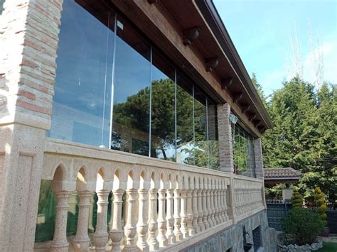 Cerramiento De Porche Con Cortina De Cristal VENTANAS Y CERRAMIENTOS