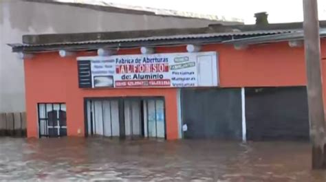 Video Concordia sigue inundada y hay más de 500 evacuados