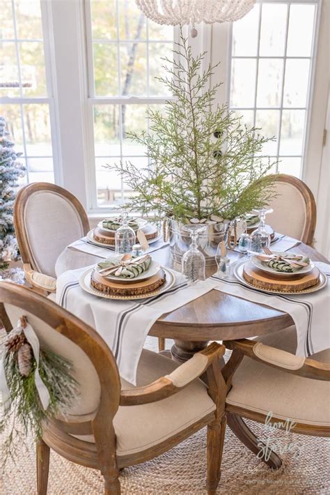 21 Christmas Dining Room Decor Ideas