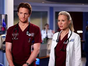 Chicago Med Staffel Dvds Amazon De Gehlfuss Nick Dacosta