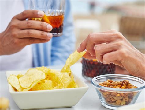 La Parella Perfecta Chips Premium De Frit Ravich I Vermut Perucchi