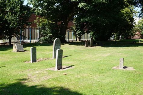 Hedon Road Cemetery Hull Ian S Cc By Sa 2 0 Geograph Britain And