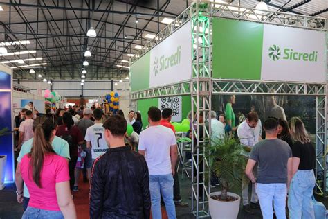 Sicredi Uniestados Presente Na Expocamp Xxi Fenamex