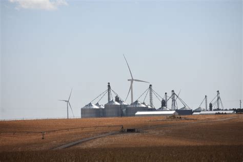 Senate Bill Sets Local Government Conflict Of Interest Standard For Kansas Solar Wind Projects