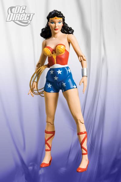 She's Fantastic: First Appearance - WONDER WOMAN!