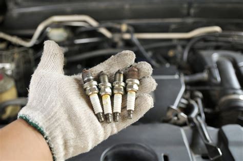 Por qué las bujías son un elemento clave en el auto y por qué