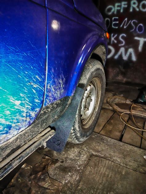 Брызговики Нива — Lada 4x4 3D, 1,7 л, 2007 года | своими руками | DRIVE2