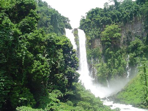 Encountering Majestic Waterfalls in Lanao del Norte | TriptheIslands.com