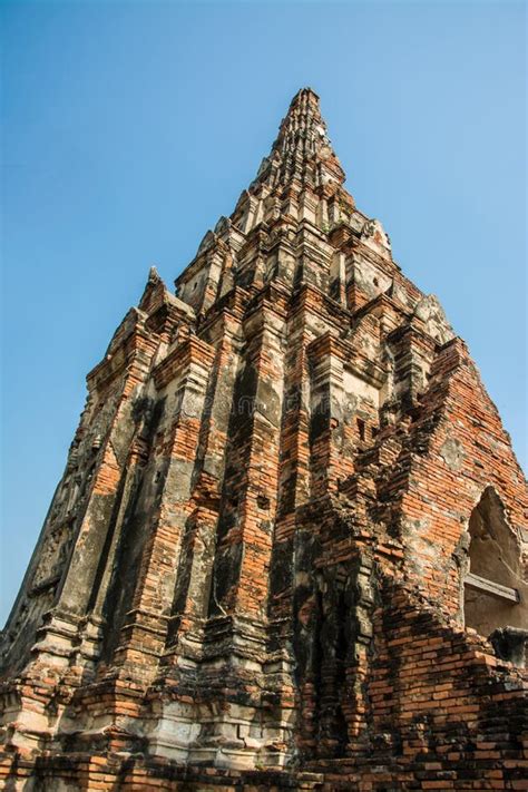 AYUTTHAYA, THAILAND Ruins and Antiques at the Ayutthaya Historical Park ...