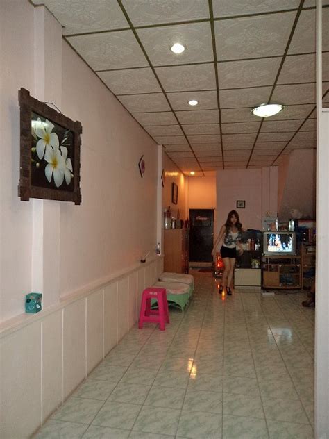 Cherry Bangkok Sukhumvit Massage Parlor ｜thailand Night Guide