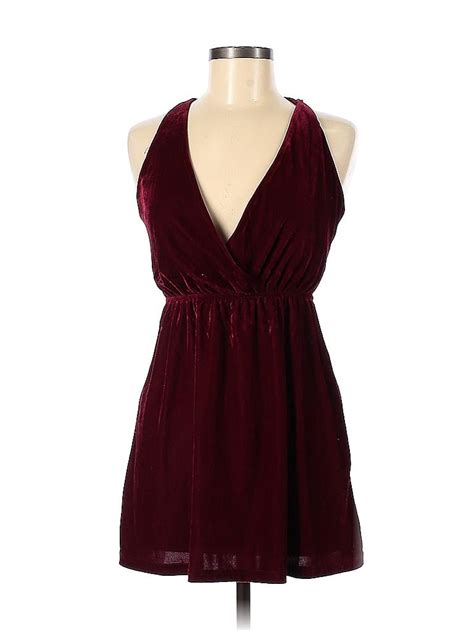 Tobi Solid Maroon Burgundy Casual Dress Size M 83 Off Thredup