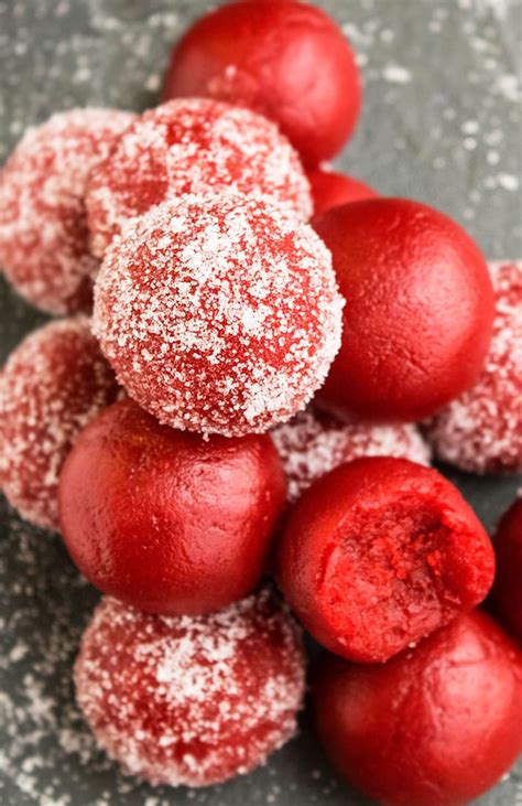 Red Velvet Truffles {With Cake Mix} - CakeWhiz