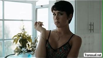 TBabe Daisy ama cuando chupa la polla de los tíos XVIDEOS