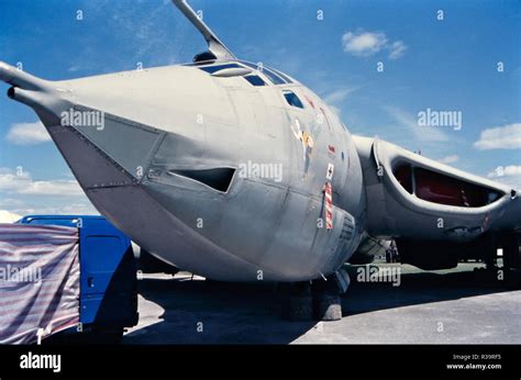 Handley page victor bomber hi-res stock photography and images - Alamy