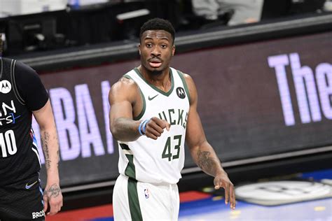 Milwaukee Bucks Grading Thanasis Antetokounmpos New Two Year Deal