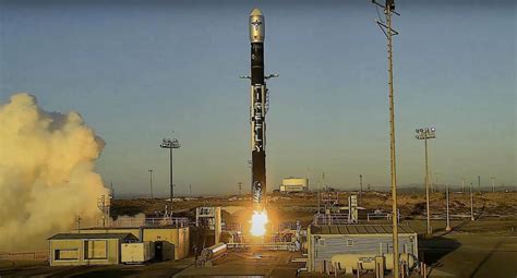 Firefly’s Alpha rocket earns its wings with first successful launch