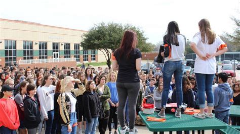 Texas High School Students Stage Walkout Against Gun Violence Fort