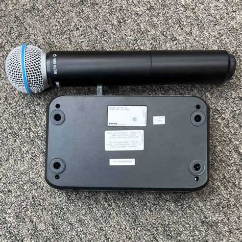 Shure Blx4 H10 Wireless System W Beta 58a Vocal Microphone Pre Owned