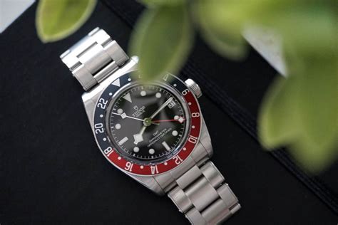 Second Look The Tudor Black Bay Gmt Beyond The Dial