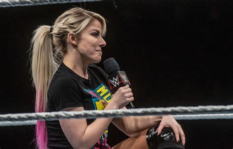 Alexa Bliss Wrestlemania 35 Host Embraces Her Wwe Moment Of Bliss