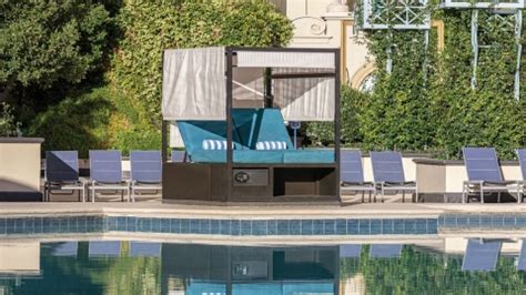 Bang for Your Buck Paris Hotel Pool - Review, Hours, Cabana, the paris ...