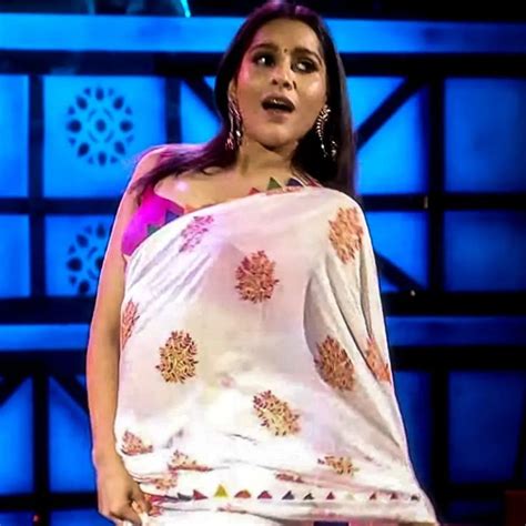 Anchor Rashmi Gautam Hot Pic Hot Actresses Beautiful Smile Women Hottest Pic