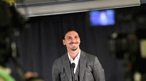 Football Star Zlatan Ibrahimovic Signs Six Month Deal With Ac Milan