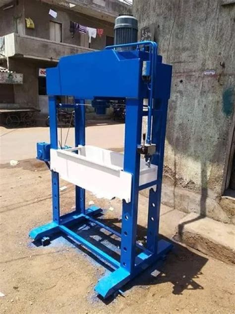 30 60 Ton Mild Steel Hand Operated Hydraulic Press Automation Grade