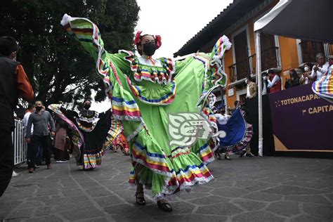 Gastronom A Danza Vestimenta Y M Sica En Encuentro Orgullo Veracruzano