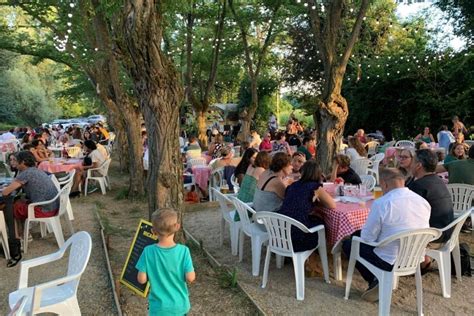 Très Prisée Cette Guinguette En Bord De Garonne Non Loin De Toulouse